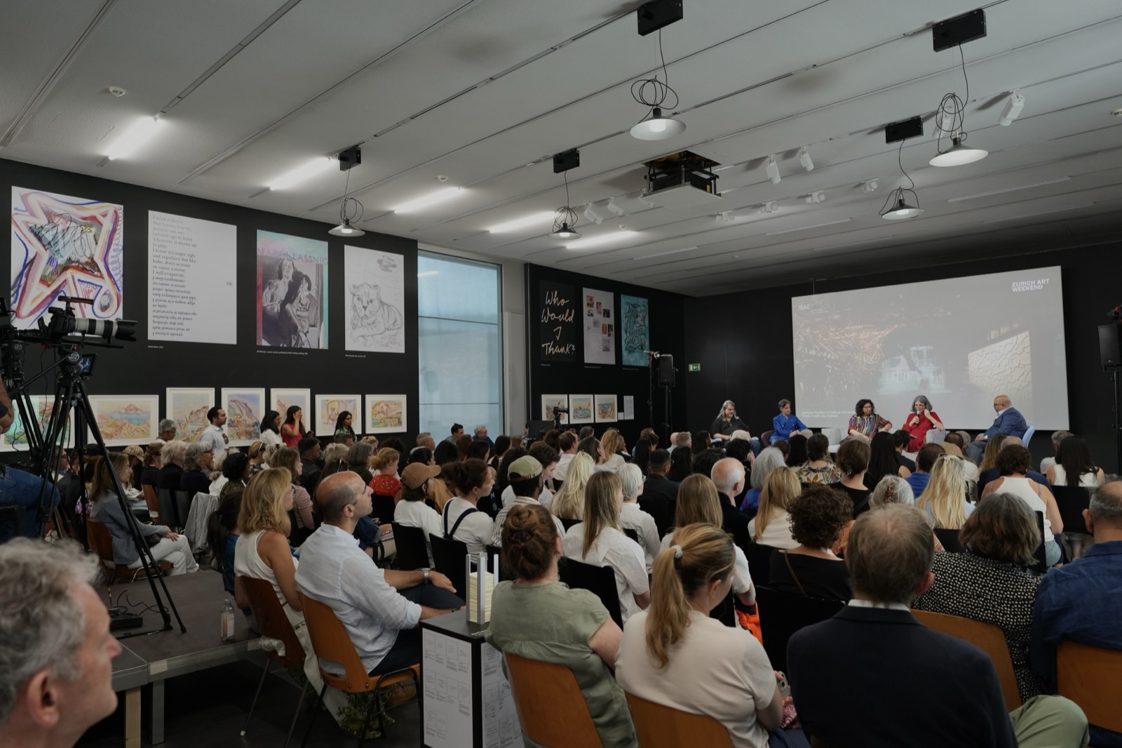 The schwarzescafé audience at the panel discussion